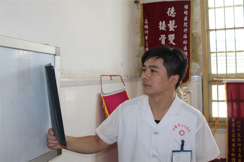 ���ؾ������˵�ŵ�ԡ�����������������Ժ�ǿ�ҽ���溣��